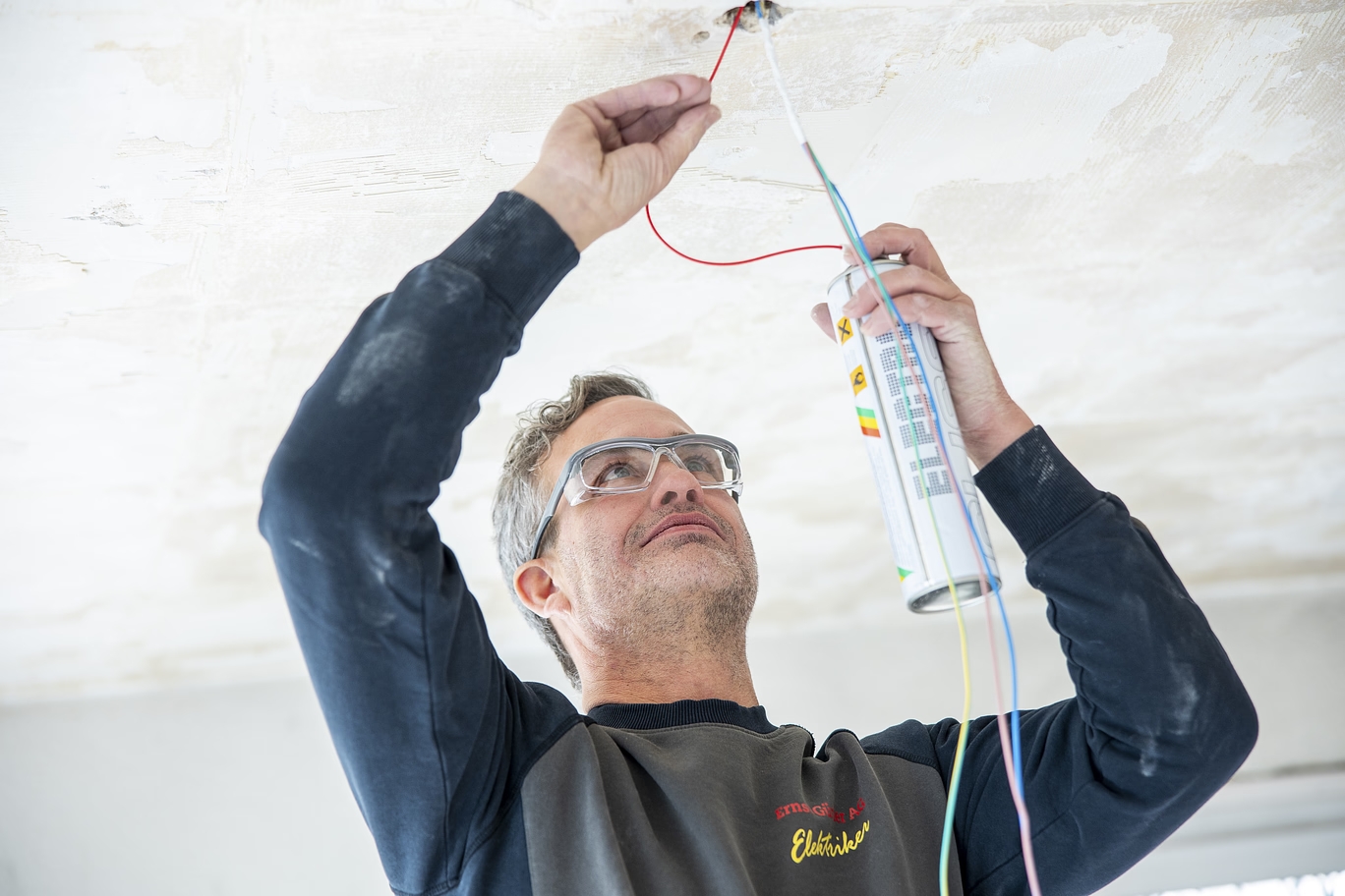 Schutzbrille mit Korrektur (UNICOindividual): So finden Sie das perfekte Modell für Ihren Arbeitsplatz